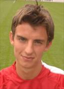 เอลเลียต   เบนเยิ่น