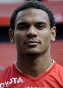 เคนนี่ ลาล่า