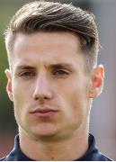 อันเดรอา  พินามอนติ